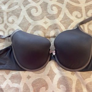 Victoria Secret Bra 38D